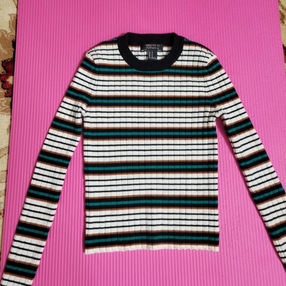 Forever 21 Contemporary Multi Striped Soft Sweater Size M Mint Condition NWOT - Picture 1 of 4